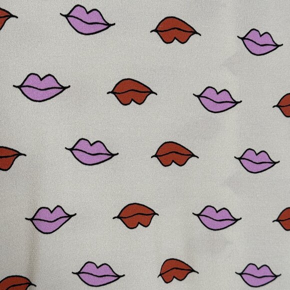 Anthropologie Corey Lynn Calter "Bisous" Lips Print Blouse, M - Picture 6 of 9